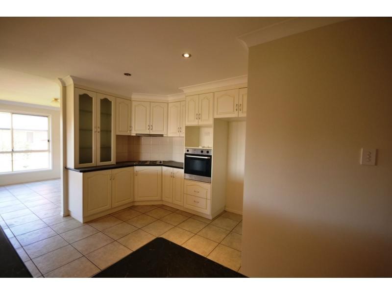 7 Federation Drive, Highfields QLD 4352