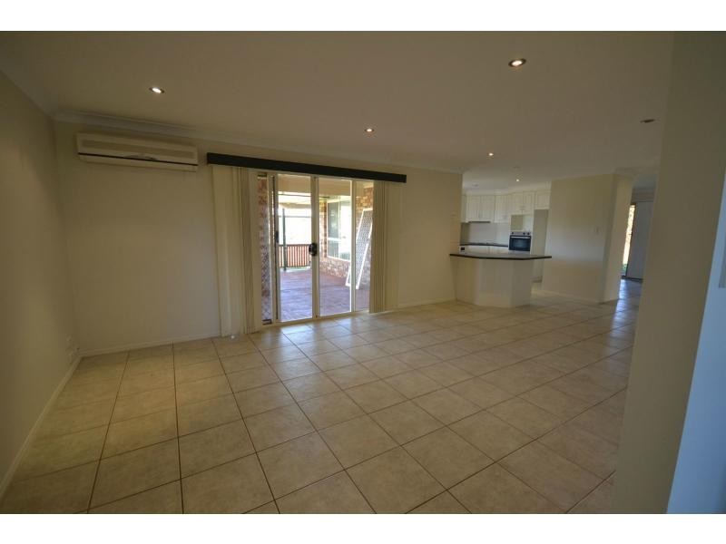 7 Federation Drive, Highfields QLD 4352