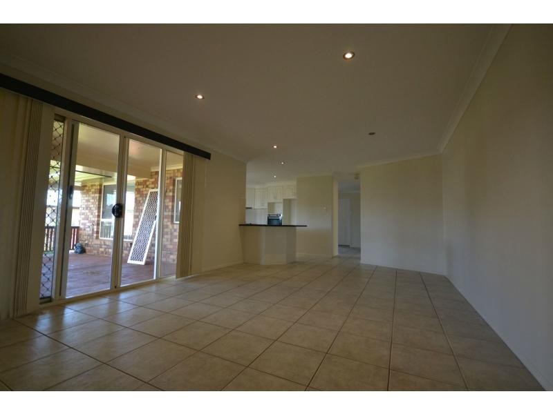 7 Federation Drive, Highfields QLD 4352