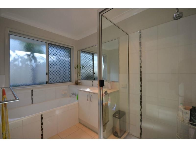 Unit 4/11 Hillside Street, Newtown QLD 4350