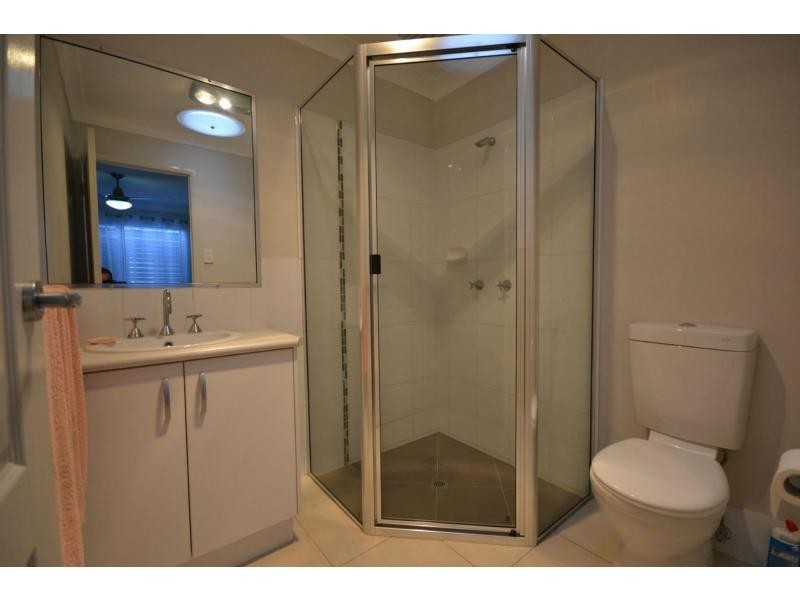 Unit 4/11 Hillside Street, Newtown QLD 4350