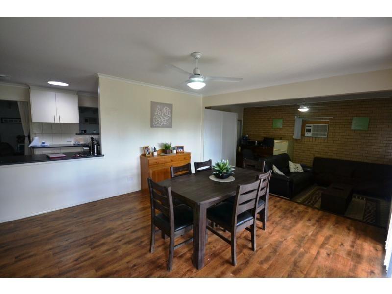 8 Wright Street, Oakey QLD 4401