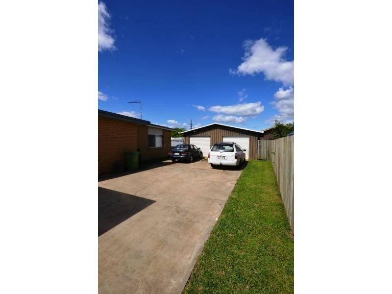 8 Wright Street, Oakey QLD 4401