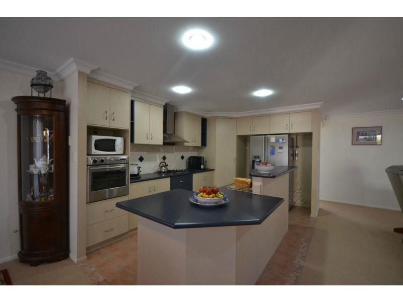 47 Wood Drive, Middle Ridge QLD 4350