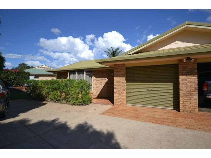 166 Nelson Street, Kearneys Spring QLD 4350