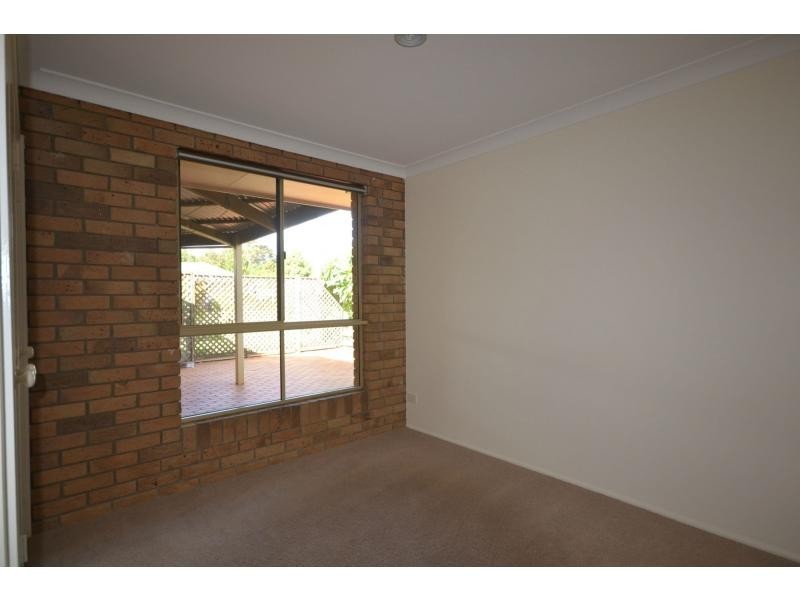 166 Nelson Street, Kearneys Spring QLD 4350