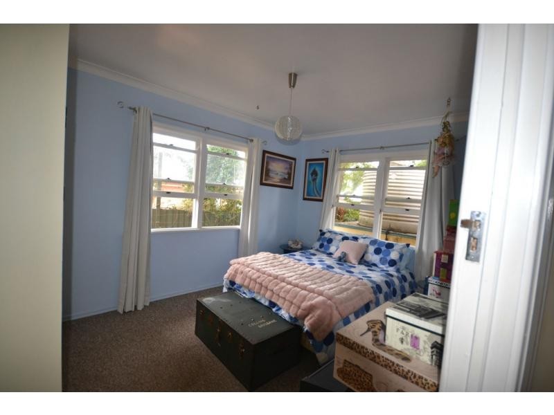 25 Hamilton Street, Newtown QLD 4350