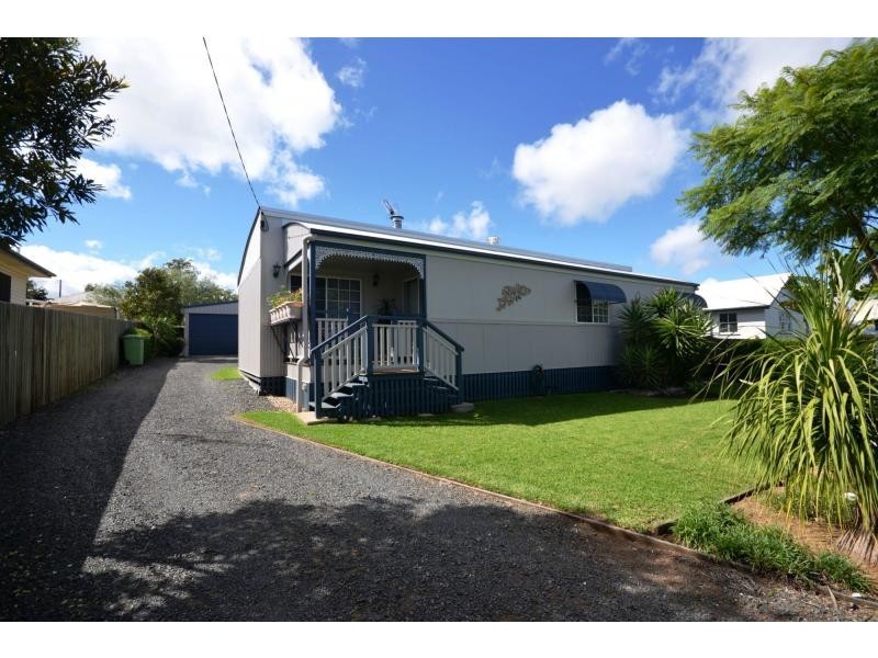 108 Mocatta Street, Goombungee QLD 4354
