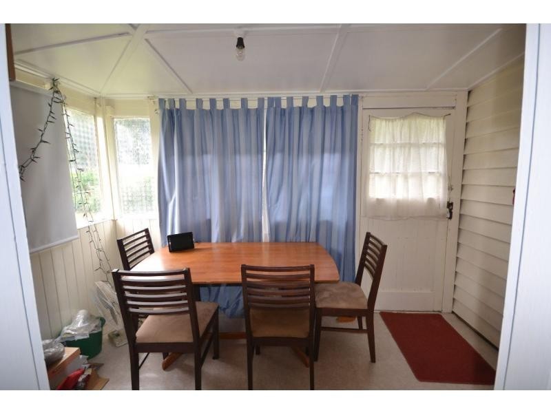 6 Hillside Street, Newtown QLD 4350