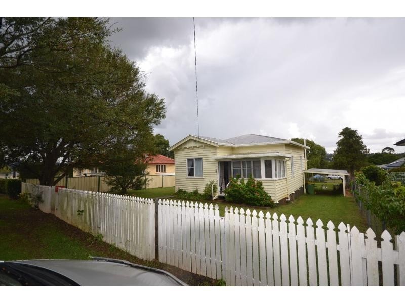 6 Hillside Street, Newtown QLD 4350