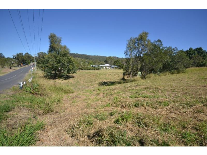 9 Biggs Road, Withcott QLD 4352