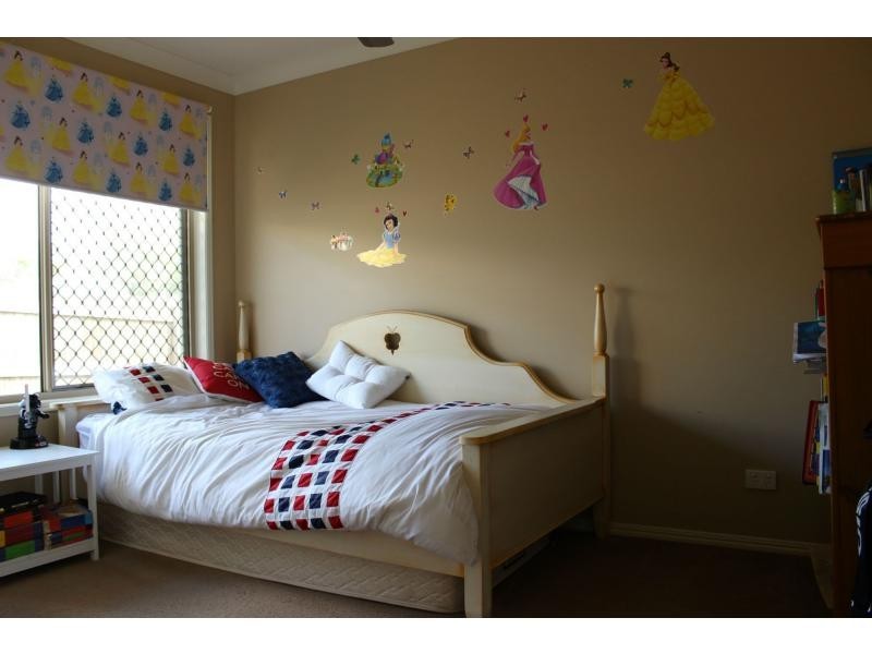 44 Wareena Crescent, Glenvale QLD 4350