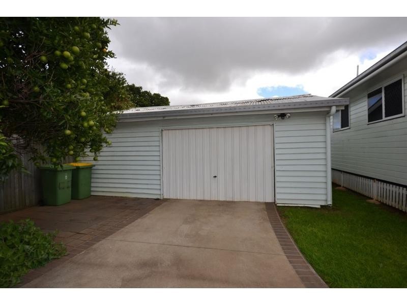 18 Vera Street, Newtown QLD 4350