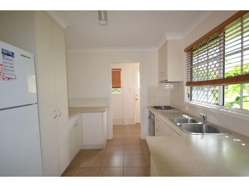18 Vera Street, Newtown QLD 4350