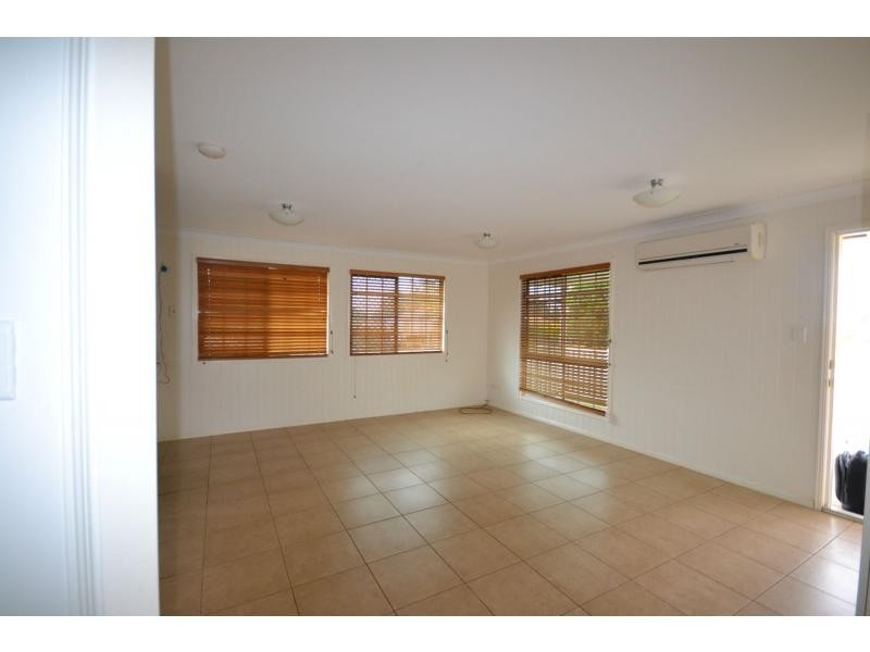 18 Vera Street, Newtown QLD 4350