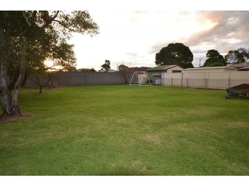28 Nugent Crescent, Wilsonton QLD 4350