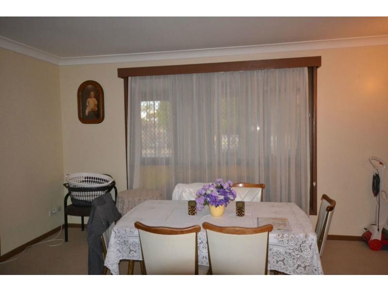 28 Nugent Crescent, Wilsonton QLD 4350