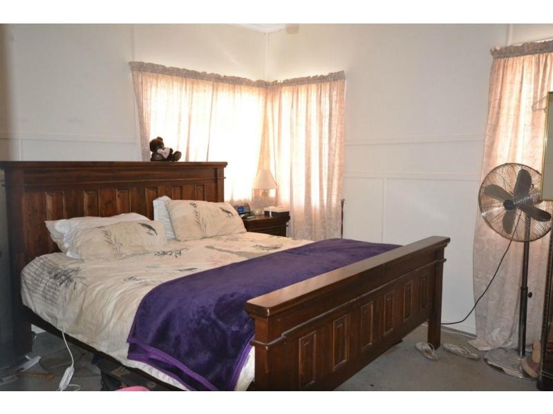 55 Glenvale Road, Newtown QLD 4350