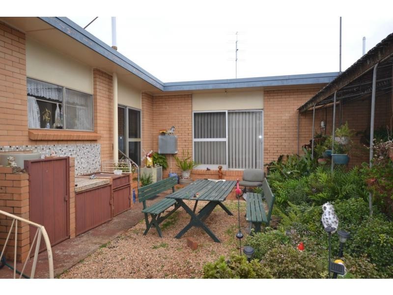 491 Stenner Street, Harristown QLD 4350