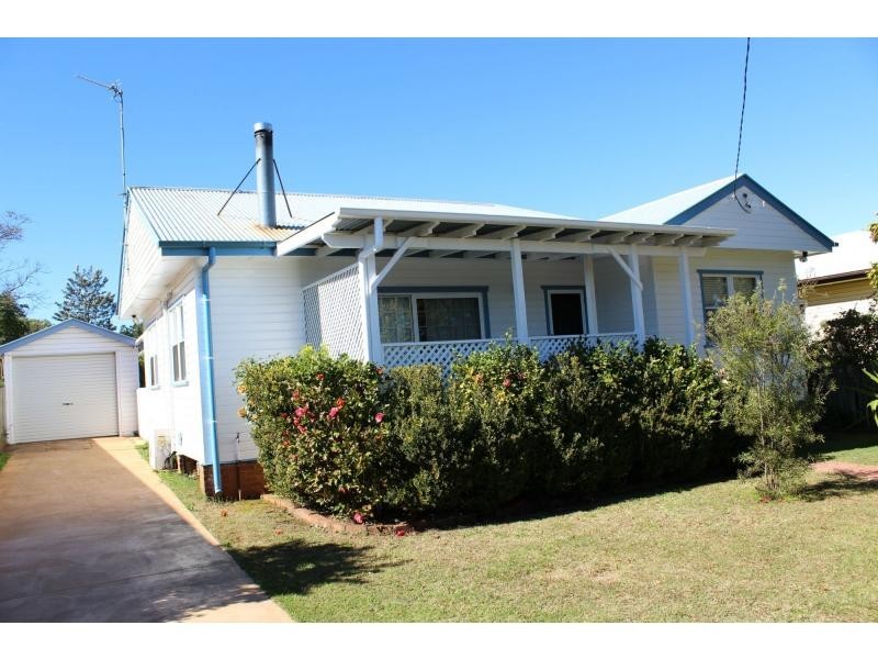 38 Burke Street, Rangeville QLD 4350