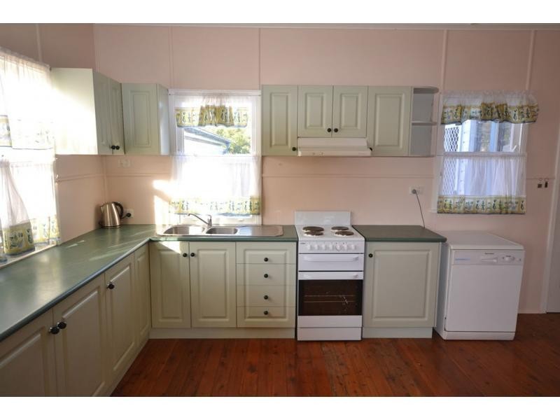 38 Burke Street, Rangeville QLD 4350