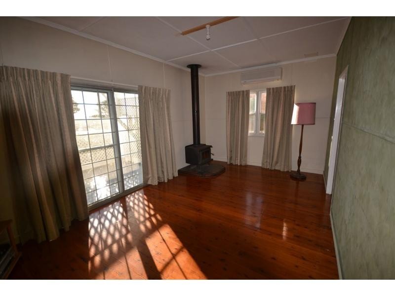 38 Burke Street, Rangeville QLD 4350
