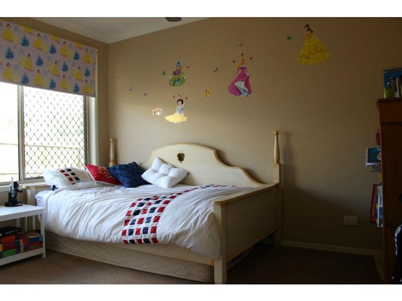44 Wareena Crescent, Glenvale QLD 4350