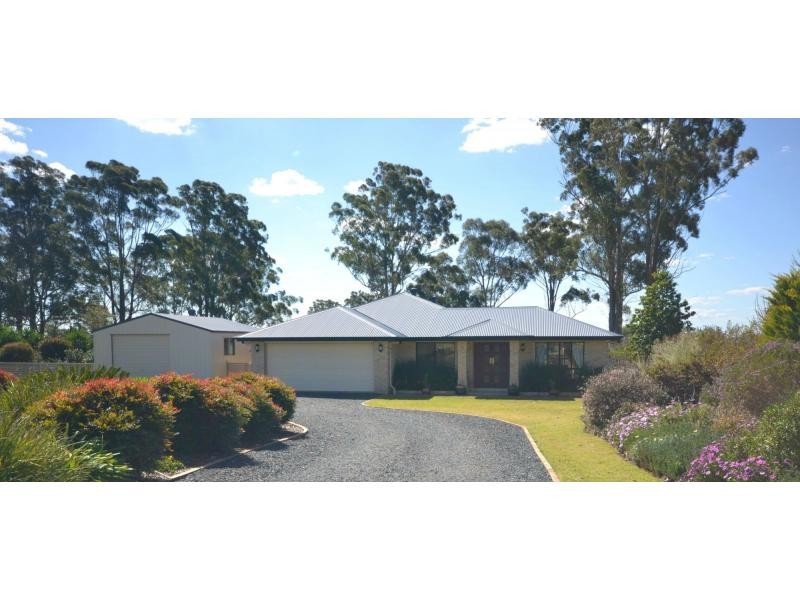 8 Bass Street, Cabarlah QLD 4352