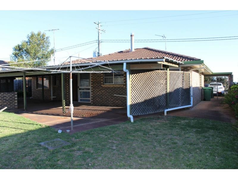487 Bridge Street, Wilsonton QLD 4350