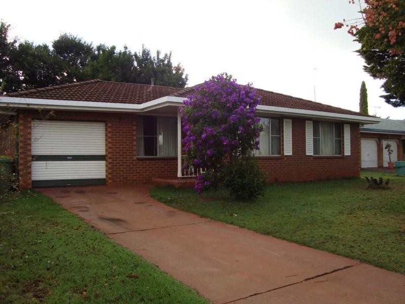 9 Cudgee Court, Wilsonton QLD 4350