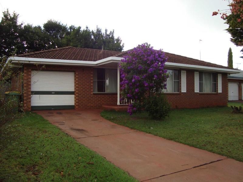 9 Cudgee Court, Wilsonton QLD 4350
