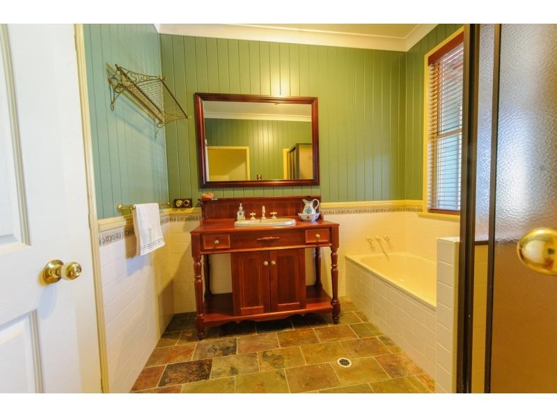 7 Fondulac Drive, Highfields QLD 4352