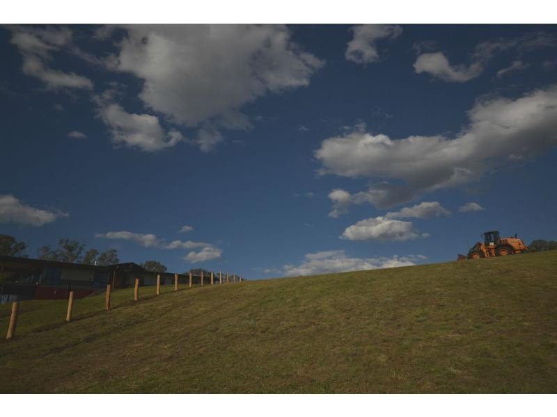 L31, 40 Carinya Drive, Hodgson Vale QLD 4352