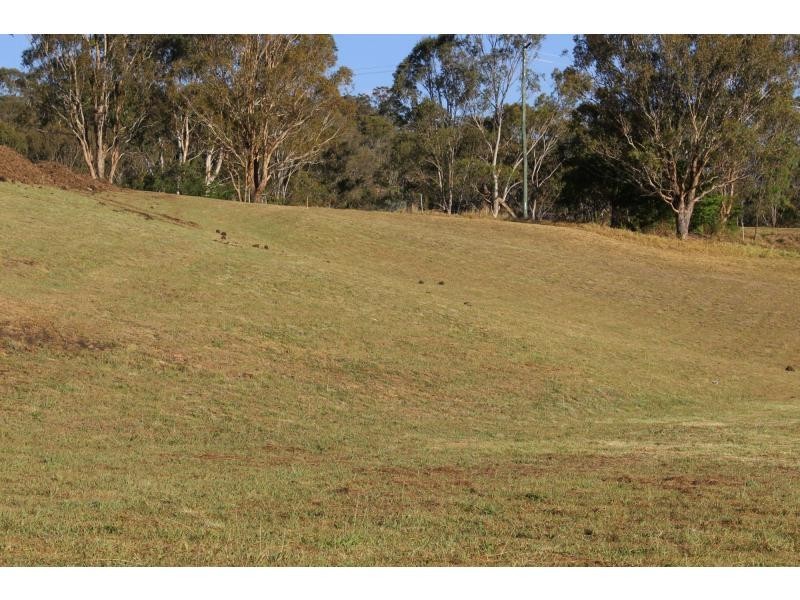 L33, 36 Carinya Drive, Hodgson Vale QLD 4352