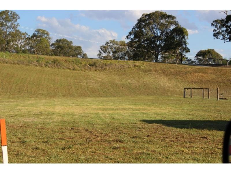 L33, 36 Carinya Drive, Hodgson Vale QLD 4352