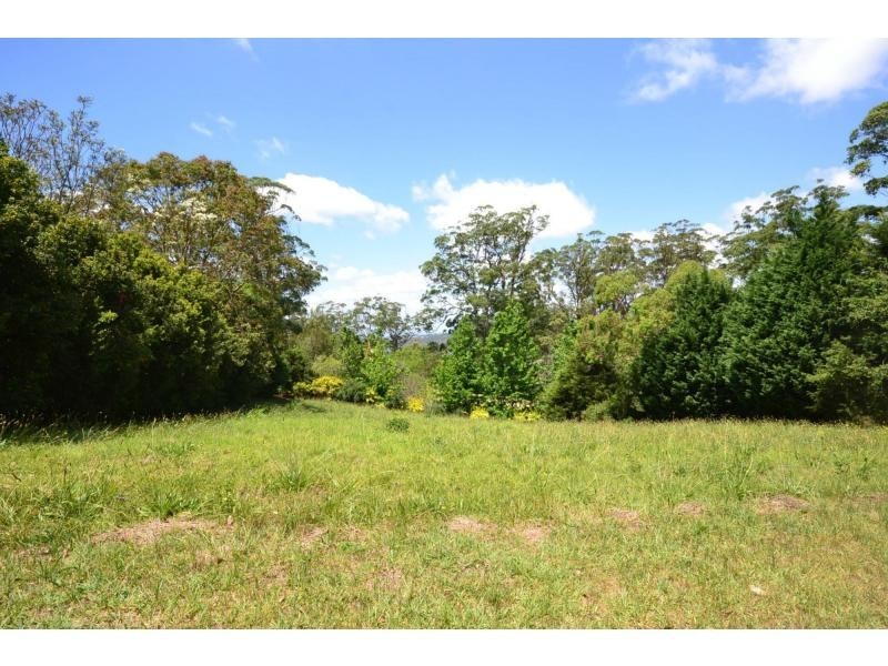 17 Hilltop Crescent, Blue Mountain Heights QLD 4350