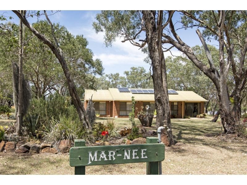 12 Wilga Avenue, Oakey QLD 4401