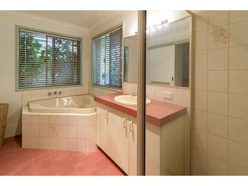 12 Orange Grove Road, Highfields QLD 4352