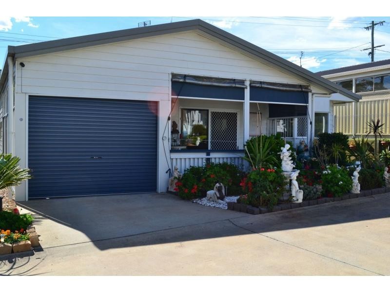 Villa 202/530 Bridge Street, Wilsonton QLD 4350