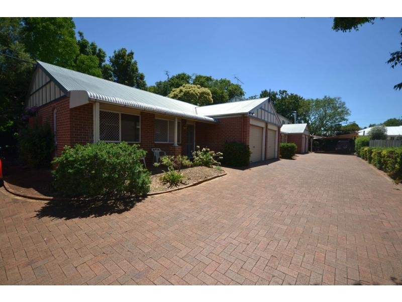 Unit 3, 8 Lindsay Street, East Toowoomba QLD 4350