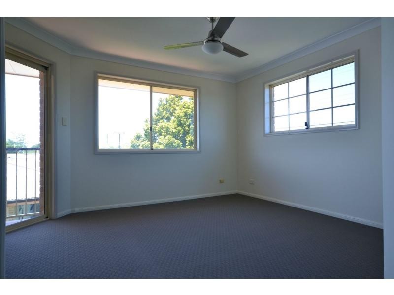 Unit 1/351 West Street, Harristown QLD 4350