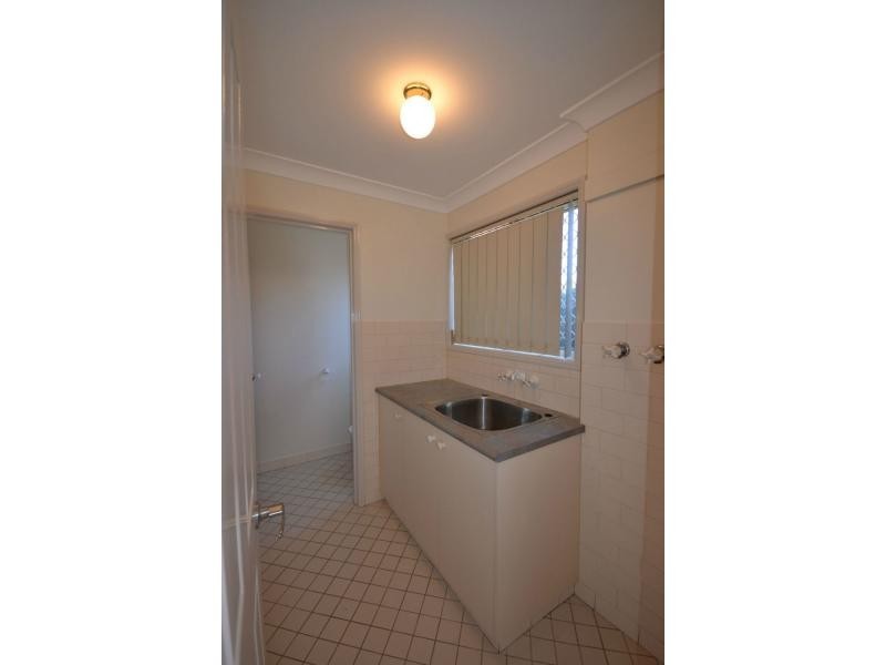 Unit 1/351 West Street, Harristown QLD 4350