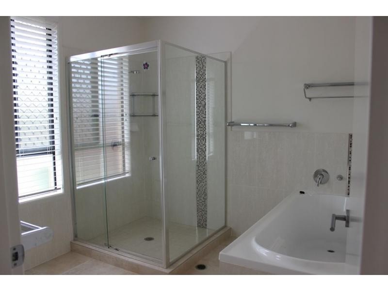 22 Kingfisher Drive, Highfields QLD 4352