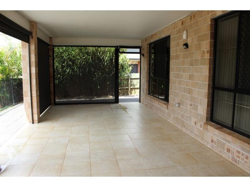 22 Kingfisher Drive, Highfields QLD 4352