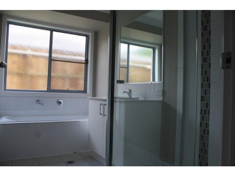 Unit 1 24 Alpine Court, Cranley QLD 4350