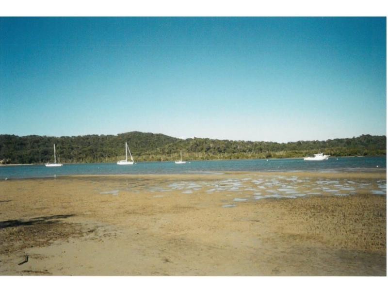 6 Martin Place, Russell Island QLD 4184