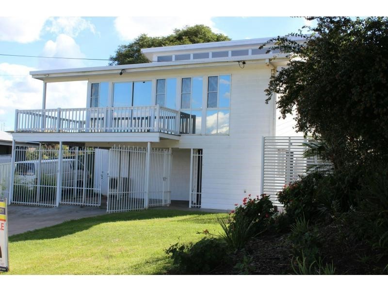 9 Greenbury Street, Rockville QLD 4350