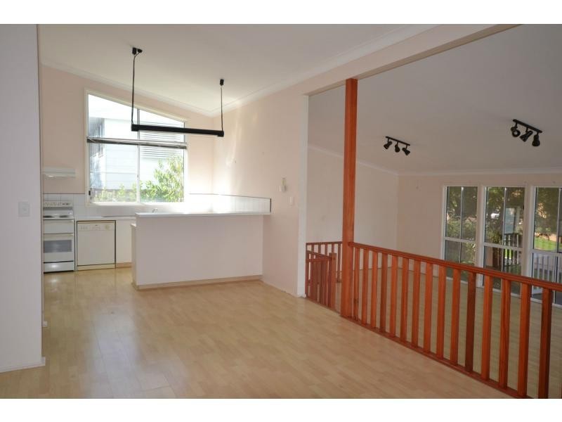 9 Greenbury Street, Rockville QLD 4350