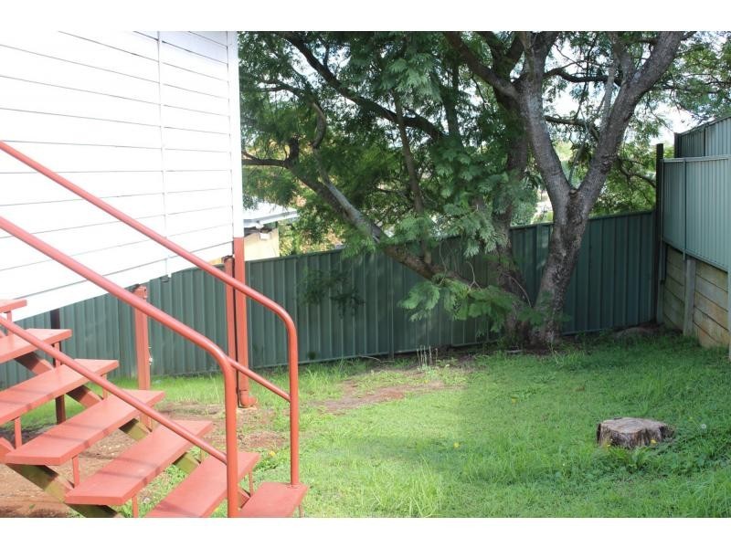 9 Greenbury Street, Rockville QLD 4350