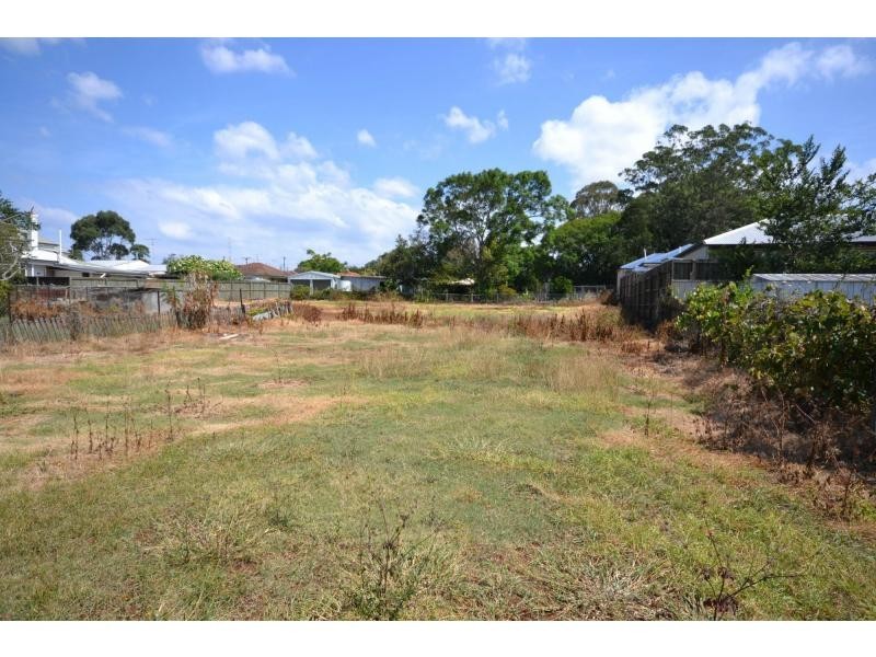 1A Berry Street, Newtown QLD 4350